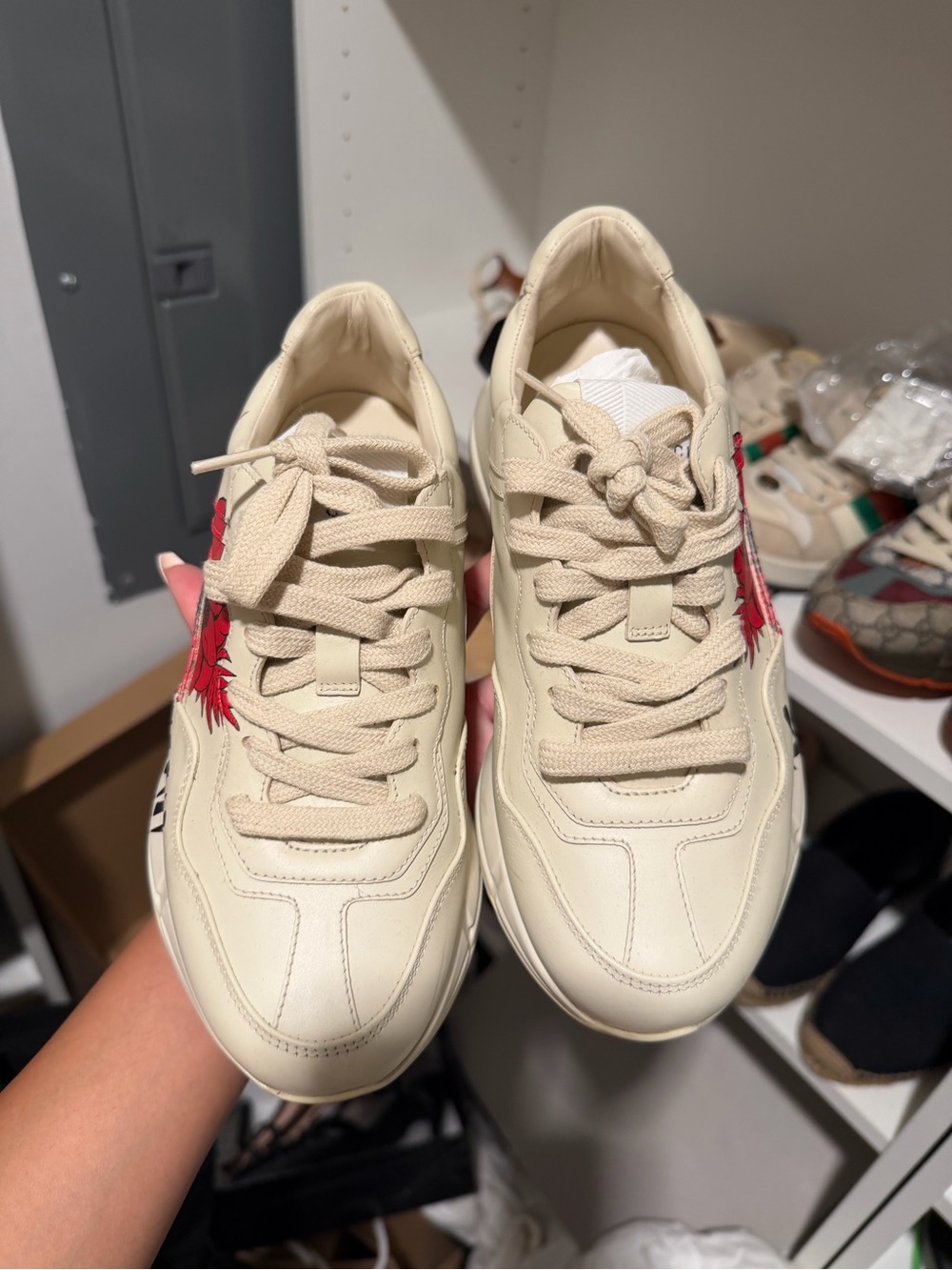 Gucci Cream Leather Sneakers with Red Embroidered Detail
